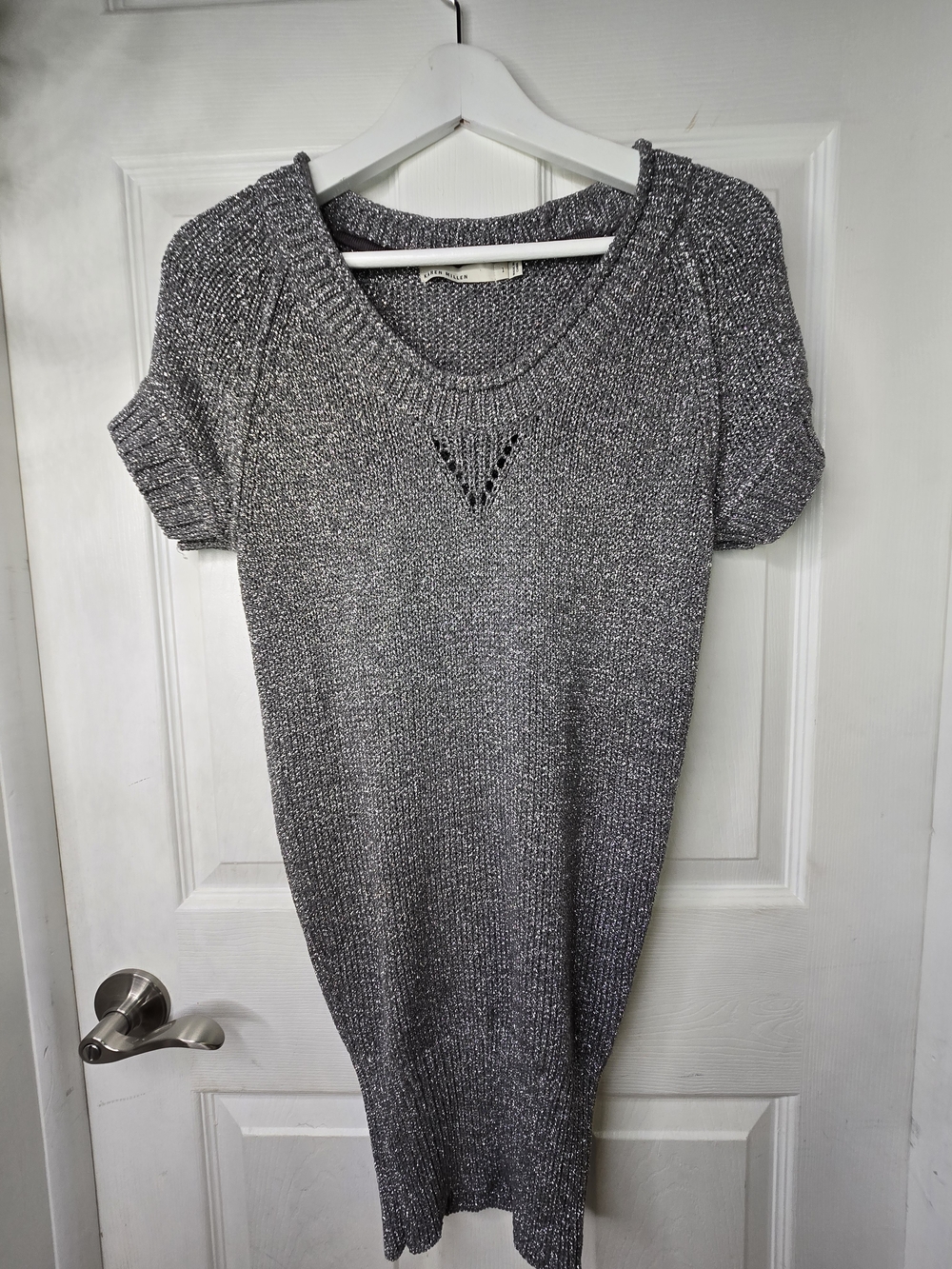 Karen Millen Metallic Silver Knit Tunic Sweater Dress Size 1 Short Sleeve V-Neck